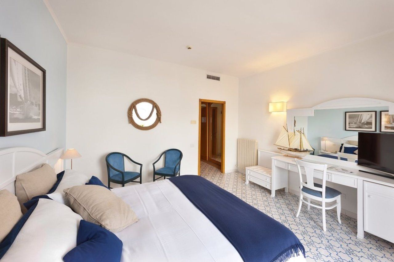 Grand Vesuvio 4* Península Sorrentina